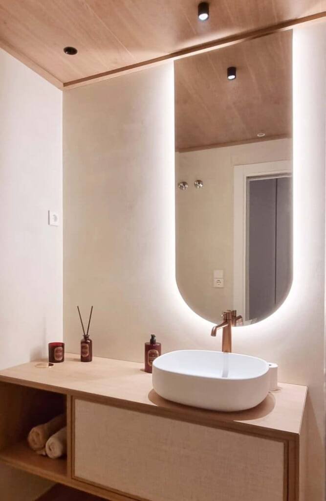 Iluminación en baños pequeños